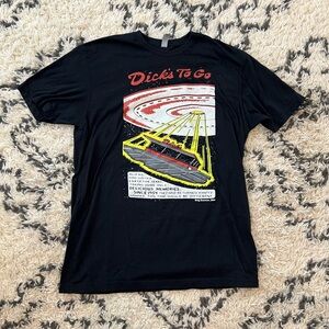 Retro Black Graphic T-Shirt Dick’s Diner Dick’s to Go Alien Spaceship Large